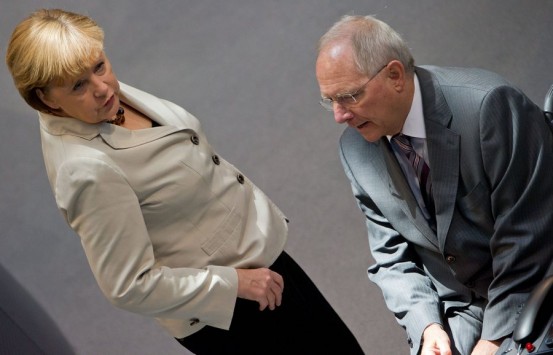 merkel_schaeuble_553_355