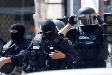 ΕΚΤΑΚΤΟ: Νέοι πυροβολισμοί στο Παρίσι με τραυματίες δύο αστυνομικούς – Άγνωστος τους πυροβόλησε με καλάσνικοφ