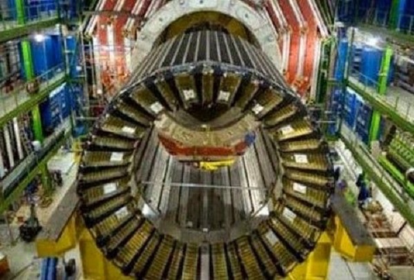 CERN: Υπάρχει ταχύτητα μεγαλύτερη του φωτός