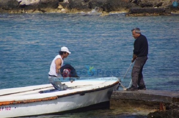 Το παιδί το ρούφαγε η θάλασσα σαν μολύβι – Ελληνίδα έγδυσε το παιδί της για να ντύσουμε το μωρό που έσωσα – Μετανάστες μας φιλούσαν τα πόδια